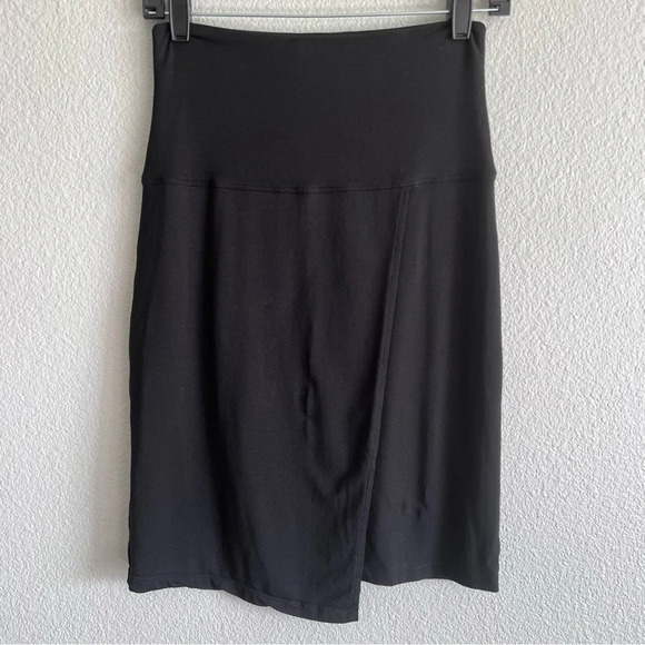 Athleta Seaside Faux Wrap Skirt - Picture 2 of 11